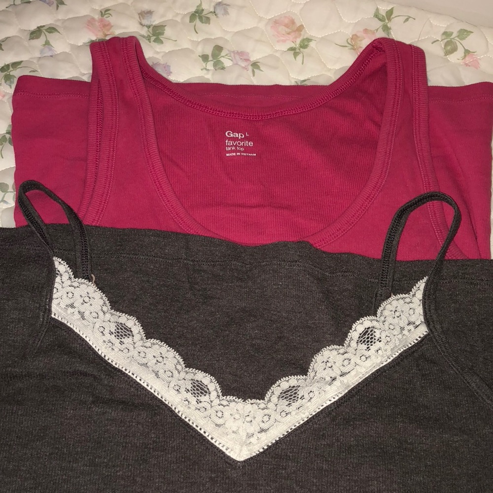 🔥5 for $25🔥 Gap Tank Top and Old Navy Cami